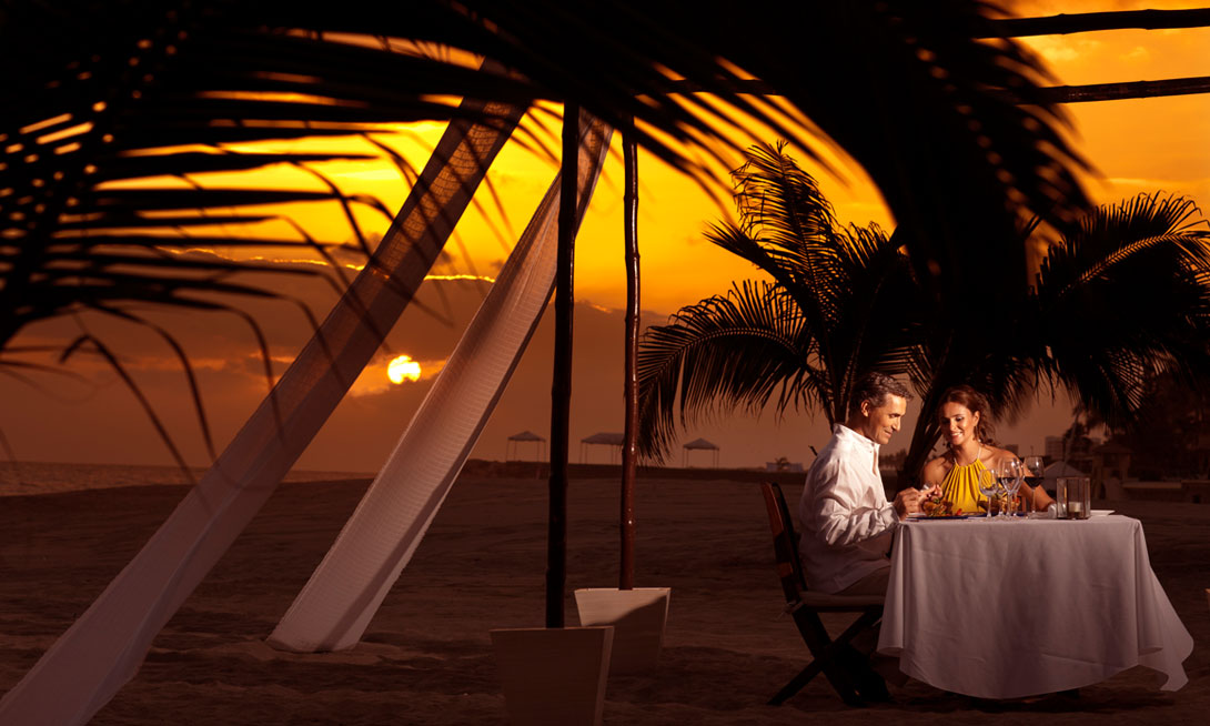 Grand Velas Riviera Maya Romantic Dinner - Mexico