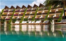 Family Infinity Pool at Ambassador 