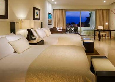Ambassador Queen al Grand Velas Riviera Maya