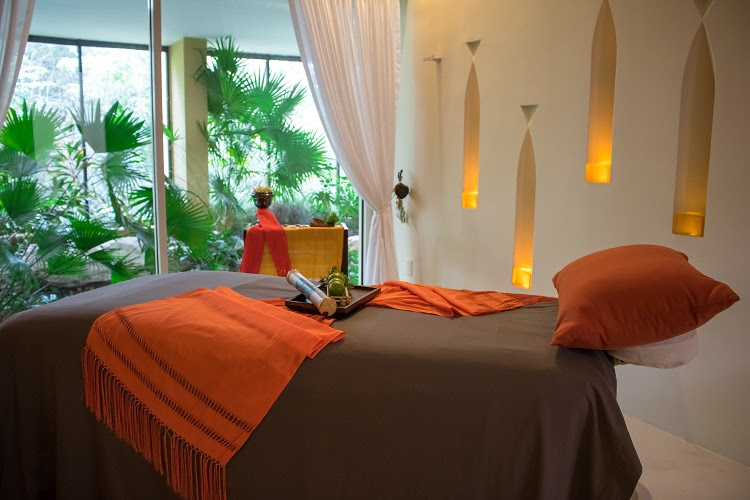 Úumbal Shawl Massage is Newest Traditional Mexican Treatment Offered at ...